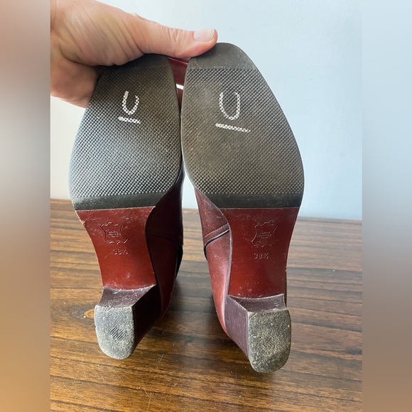 Bally, 8, designer brown leather women’s ankle boots with buckle and small heel - Picture 7 of 8